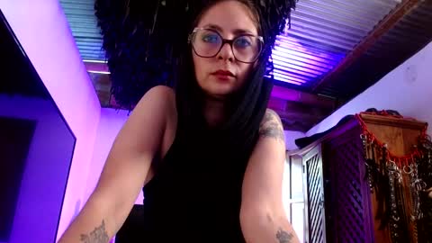 Serena Xyz online show from 04/18/26, 07:58