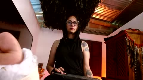 Serena Xyz online show from 04/19/26, 06:10