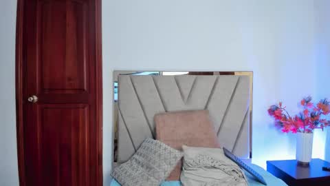 serenaaveline online show from 09/25/25, 10:35