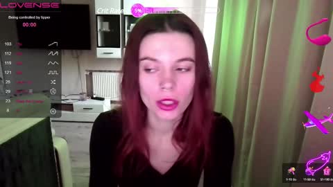 Snapshot of serenamilss chatting on 02/19/25, 07:06 serenamilss online show from 02/19/25, 07:06