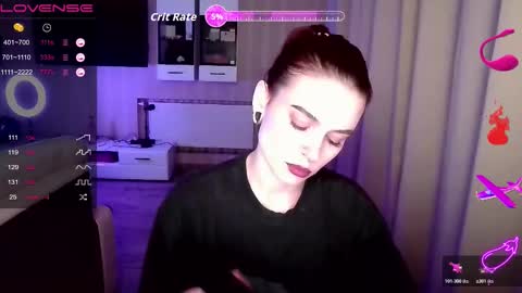 Snapshot of serenamilss chatting on 10/30/25, 05:46 serenamilss online show from 10/30/25, 05:46