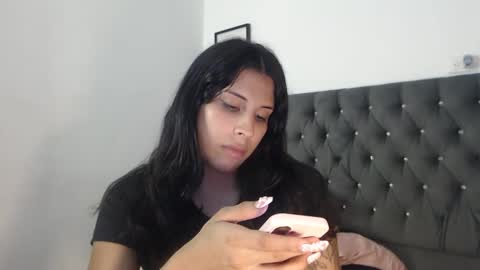 sararoussee online show from 11/09/25, 02:10