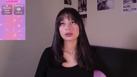 Snapshot of serenbleck chatting on 06/12/26, 10:25 Seren online show from 06/12/26, 10:25