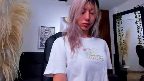 Serene online show from 11/28/25, 12:52