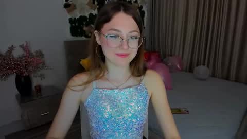 Ophelia online show from 02/17/25, 04:26