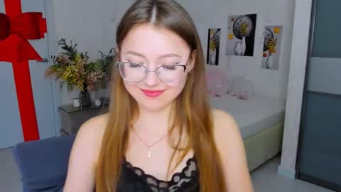 Ophelia online show from 02/24/25, 10:36