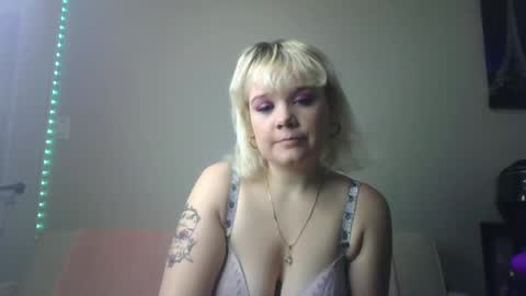 Snapshot of serenityfaith1 chatting on 01/16/25, 03:56 serenityfaith1 online show from 01/16/25, 03:56