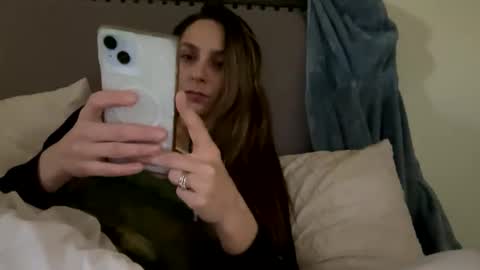 serenityroseee online show from 04/18/26, 11:49