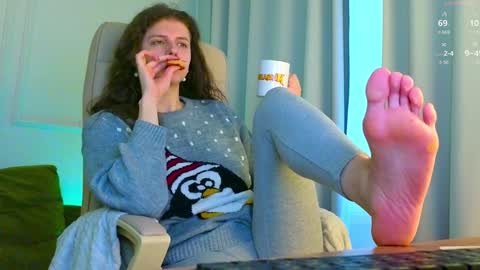 Hey Guys and Girls non-binary personalities  Im Sereta online show from 12/14/24, 10:56