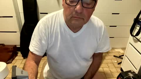 serge8413 online show from 12/02/24, 03:15