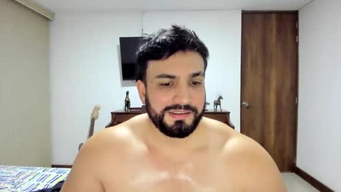 Snapshot of sergeii_r chatting on 11/07/25, 11:16 SERGEII R online show from 11/07/25, 11:16