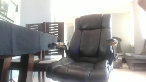 Snapshot of serioyhetero19 chatting on 01/10/25, 07:32 hetero serio discreto online show from 01/10/25, 07:32