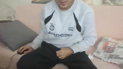 Snapshot of sero98313230 chatting on 02/16/26, 06:31 sero98313230 online show from 02/16/26, 06:31