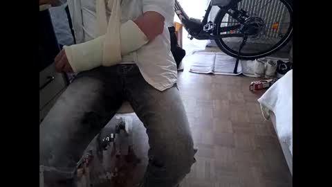 Snapshot of serpenttiin chatting on 11/30/25, 11:25 serpenttiin online show from 11/30/25, 11:25