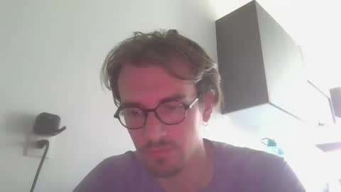 Snapshot of servandomier chatting on 04/27/26, 06:28 mier online show from 04/27/26, 06:28