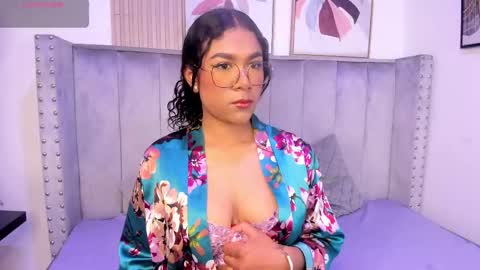 Snapshot of seshat_hitt chatting on 09/09/25, 02:55 Seshat online show from 09/09/25, 02:55