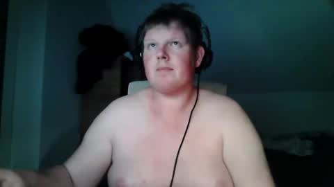 Snapshot of setcuna chatting on 11/19/25, 09:48 setcuna online show from 11/19/25, 09:48