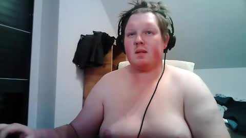 Snapshot of setcuna chatting on 02/11/26, 10:37 setcuna online show from 02/11/26, 10:37