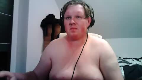 Snapshot of setcuna chatting on 03/09/26, 09:30 setcuna online show from 03/09/26, 09:30