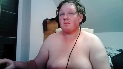 Snapshot of setcuna chatting on 03/12/26, 10:27 setcuna online show from 03/12/26, 10:27