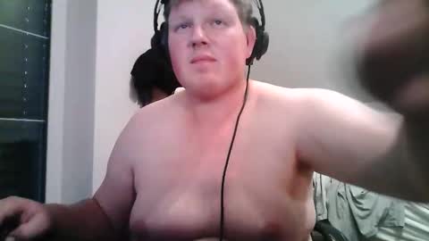 Snapshot of setcuna chatting on 05/16/26, 06:17 setcuna online show from 05/16/26, 06:17