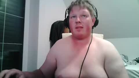 Snapshot of setcuna chatting on 05/20/26, 10:05 setcuna online show from 05/20/26, 10:05