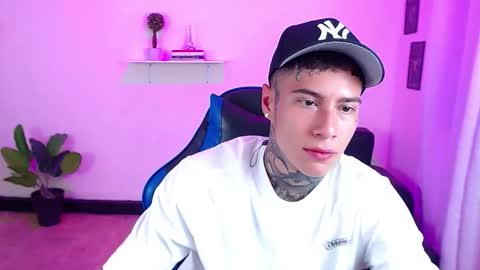 Thomas online show from 10/31/25, 02:29