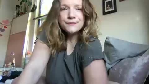 Snapshot of seturselfonfyre chatting on 02/13/26, 07:54 seturselfonfyre online show from 02/13/26, 07:54