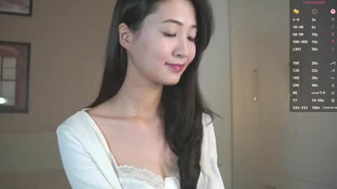 Snapshot of seulbi chatting on 12/20/25, 02:57 Sana online show from 12/20/25, 02:57