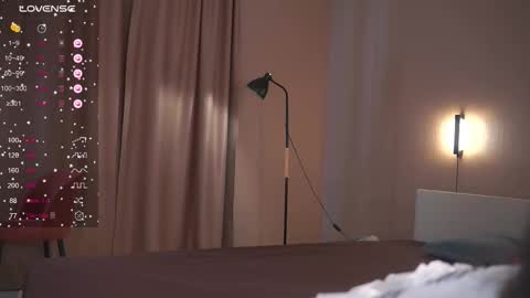 Snapshot of seulbi chatting on 03/15/26, 12:44 Sana online show from 03/15/26, 12:44