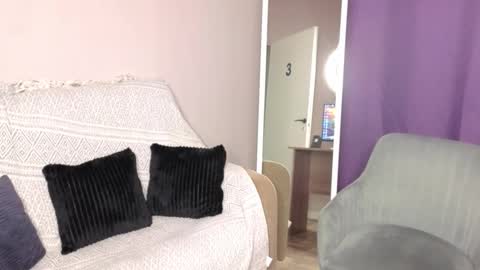 Snapshot of sevans14 chatting on 10/22/25, 06:18 SevanS14 online show from 10/22/25, 06:18