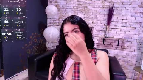 seven_blue online show from 12/18/25, 08:48