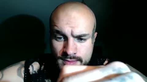 Snapshot of sevendragons1 chatting on 11/20/25, 05:56 SevenDragons online show from 11/20/25, 05:56