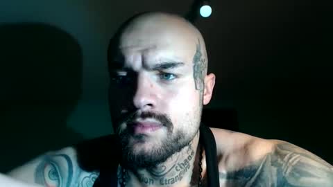 Snapshot of sevendragons1 chatting on 12/02/25, 04:02 SevenDragons online show from 12/02/25, 04:02