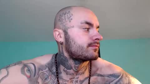 Snapshot of sevendragons1 chatting on 01/17/26, 12:32 SevenDragons online show from 01/17/26, 12:32