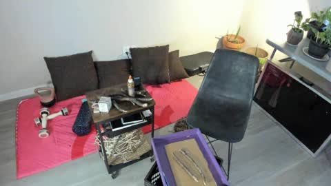 sex_addicted_artist online show from 10/04/25, 08:51