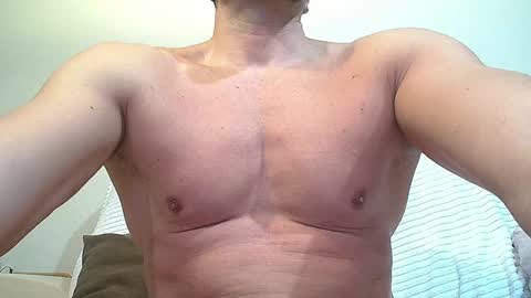 Snapshot of sex_machine_19 chatting on 12/15/24, 12:28 SEX MACHINE 19 online show from 12/15/24, 12:28