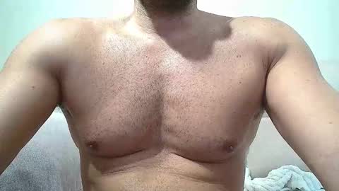 Snapshot of sex_machine_19 chatting on 09/23/25, 01:03 SEX MACHINE 19 online show from 09/23/25, 01:03