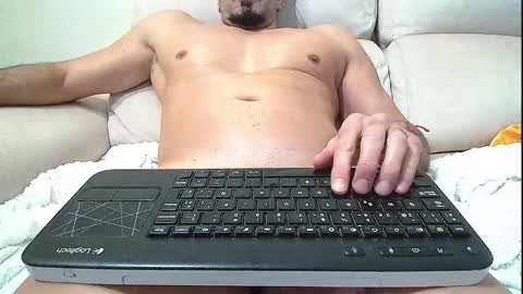 Snapshot of sex_machine_19 chatting on 11/11/25, 11:43 SEX MACHINE 19 online show from 11/11/25, 11:43