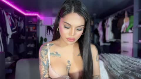 tan online show from 05/11/26, 04:04