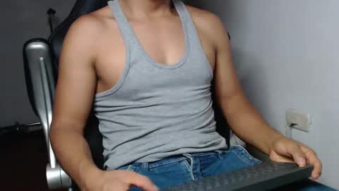 Snapshot of sexatlexx chatting on 01/04/25, 02:14 arnold online show from 01/04/25, 02:14