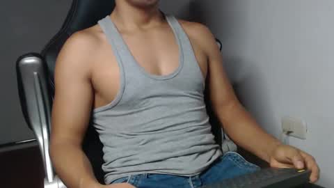 Snapshot of sexatlexx chatting on 01/12/25, 02:14 arnold online show from 01/12/25, 02:14