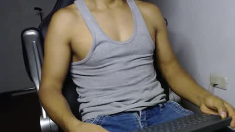 Snapshot of sexatlexx chatting on 01/19/25, 01:43 arnold online show from 01/19/25, 01:43