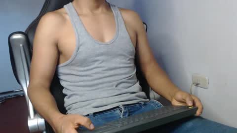 Snapshot of sexatlexx chatting on 01/22/25, 10:50 arnold online show from 01/22/25, 10:50