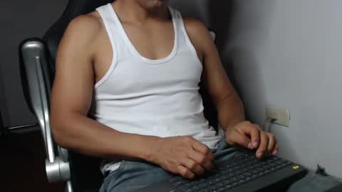 Snapshot of sexatlexx chatting on 02/20/25, 02:40 arnold online show from 02/20/25, 02:40