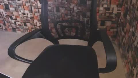 Snapshot of sexatlexx chatting on 10/04/25, 02:37 arnold online show from 10/04/25, 02:37