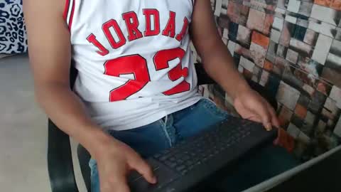 Snapshot of sexatlexx chatting on 11/04/25, 09:25 arnold online show from 11/04/25, 09:25