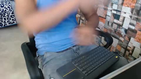 Snapshot of sexatlexx chatting on 11/16/25, 03:06 arnold online show from 11/16/25, 03:06