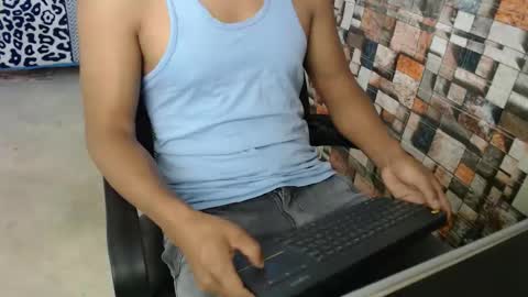 Snapshot of sexatlexx chatting on 12/01/25, 02:33 arnold online show from 12/01/25, 02:33