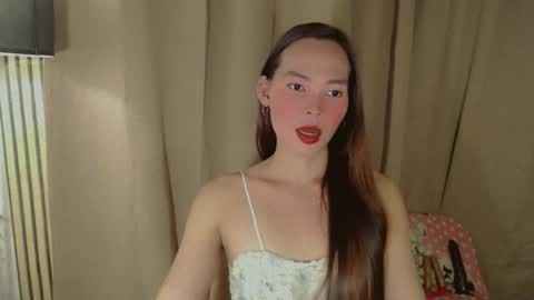 Snapshot of sexbombvenice chatting on 04/16/26, 05:19 Venice online show from 04/16/26, 05:19
